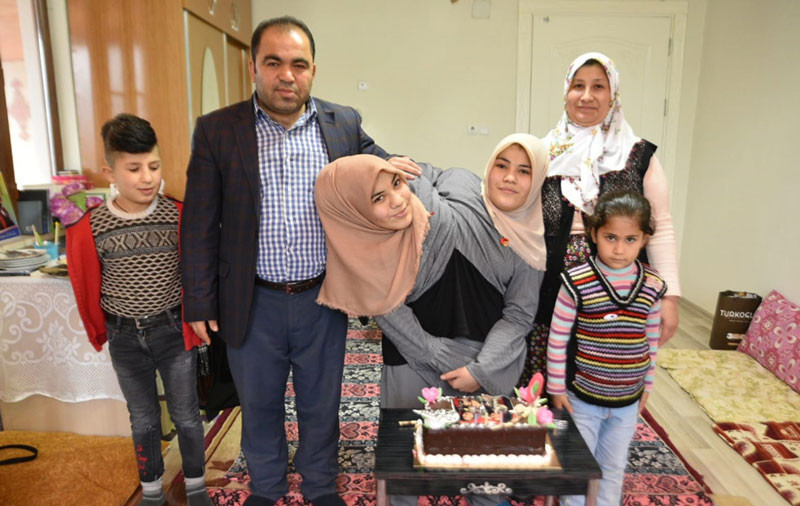 Siyam ikizlerine belediye ekiplerinden duygulandıran sürpriz - Resim: 2