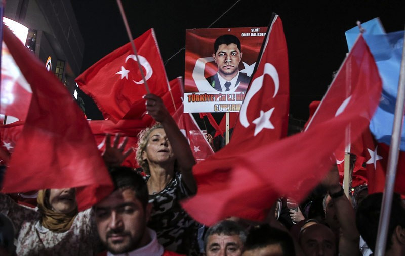 O videoyu izleyip gözyaşlarına boğuldular - Resim: 3