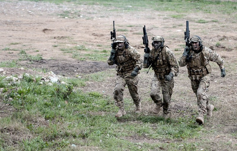 Deniz Kuvvetleri şokta SAT komandolarının 24'ü - Resim: 1