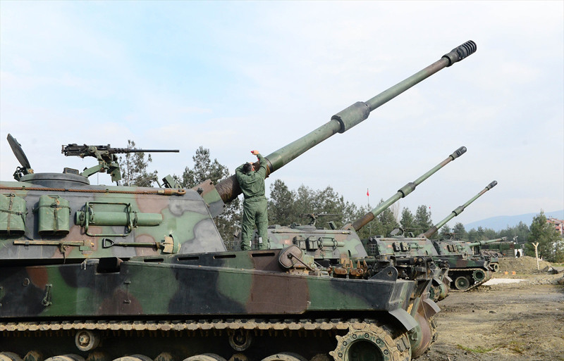 Fırtına obüsleri Afrin'i YPG'ye dar ediyor - Resim: 4