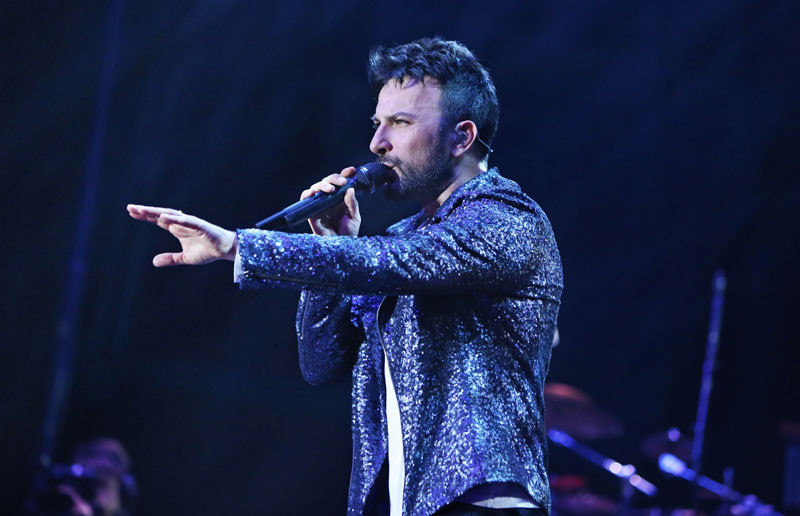 Tarkan servetine servet katmak için geri dönüyor! - Resim: 2