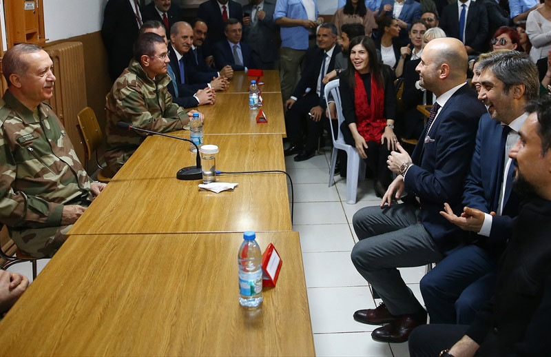 Erdoğan ile sınıra giden ünlüler kimdi? Necati Şaşmaz bombası - Resim: 20