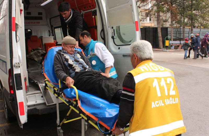 Türkiye sandık başında! İşte yurttan seçmen manzaraları - Resim: 3