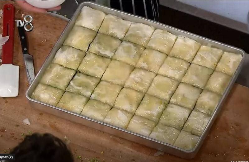 Tv8 MasterChef'te fırına 35 dilimle giren baklava 42 dilim çıktı! - Resim: 2