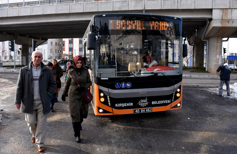 'Git evinde bulaşık yıka' diyenlere inat otobüs şoförü oldu - Resim: 1