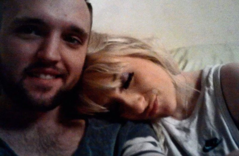 Horluyor diye sevgilisini yatakta tekmeledi ama... - Resim: 3