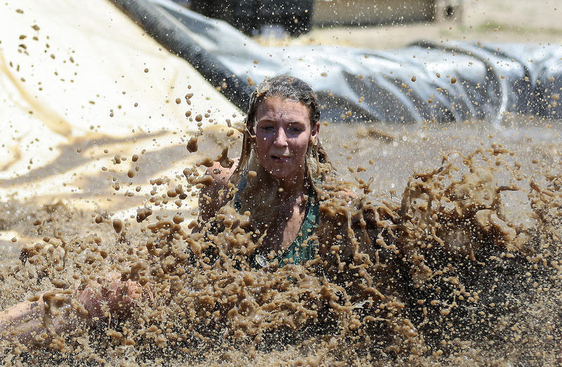 Komando Eğitimlerini anımsatan yarış - Resim: 1