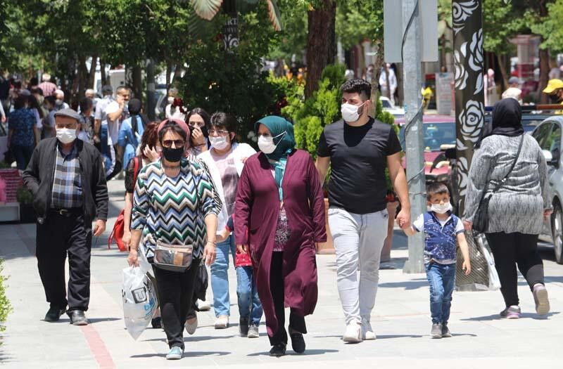 Isparta'da maskesiz olduğu ceza yazılmak istenen genç:  Soyadımı bilmiyorum - Resim: 2