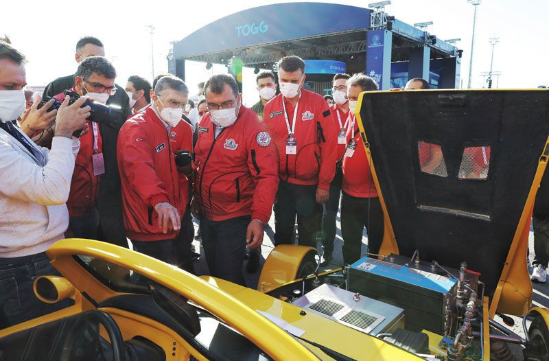 Prof. Aziz Sancar TOGG’un direksiyonuna geçti proje hakkında bilgi aldı - Resim: 4