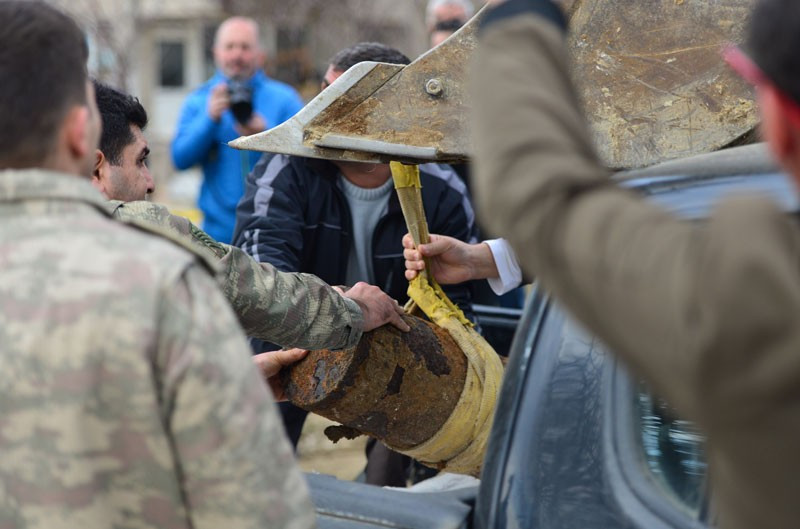 Kanalizasyon çalışması sırasında bulundu binalar boşaltıldı - Resim: 2