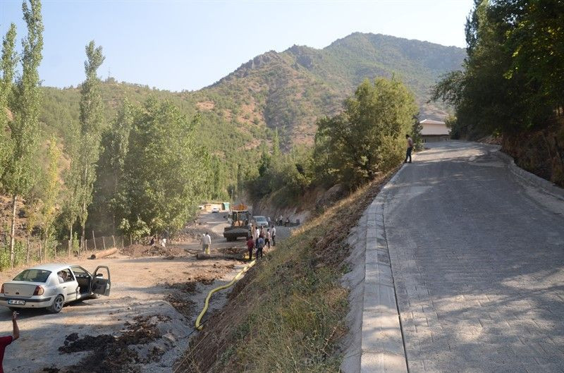 Muhtarın görev aşkı herkesin takdirini topladı! Köyü şehre çevirdi - Resim: 3