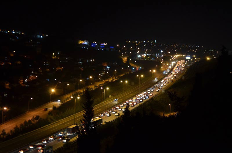 TEM otoyolunda sürücülerin bayram çilesi - Resim: 1