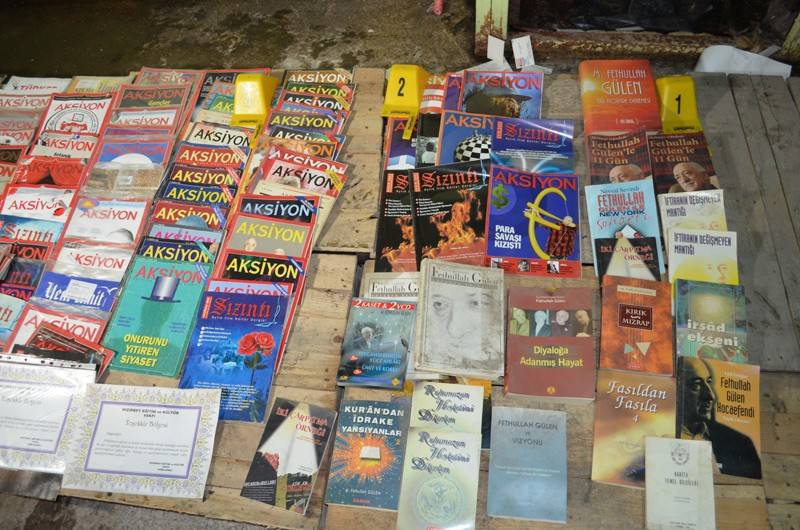 FETÖ tutuklusunun deposundan bakın ne çıktı! - Resim: 3