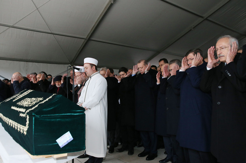 Kılıçdaroğlu cenazede çekilen o kare için ne dedi? - Resim: 1