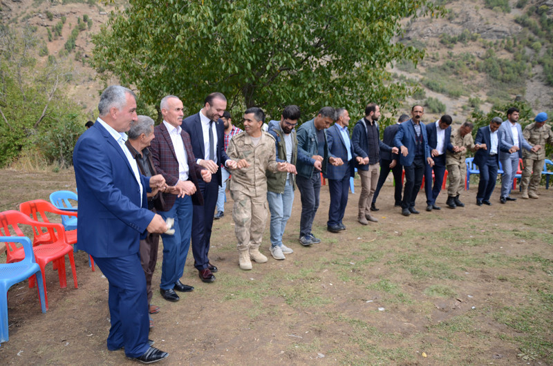 Operasyondaki asker ayran getiren aşiret kızına aşık olunca... - Resim: 3