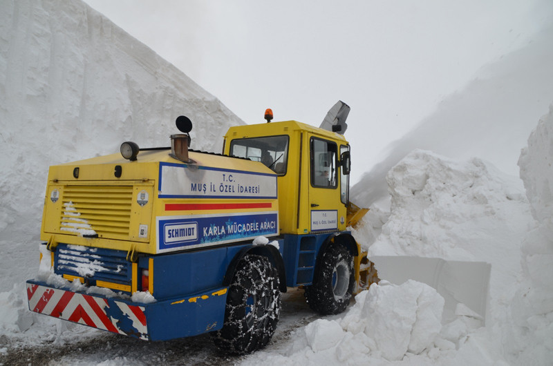 Muş'ta kar kalınlığı 10 metreye ulaştı - Resim: 2