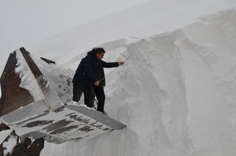 Muş'ta kar kalınlığı 10 metreye ulaştı - Resim: 4