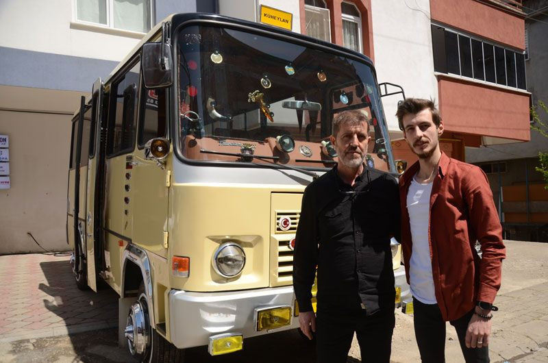 27 bin liraya satın aldığı araca 300 bin lira harcadı! Gören kornaya basıyor el sallıyor - Resim: 1