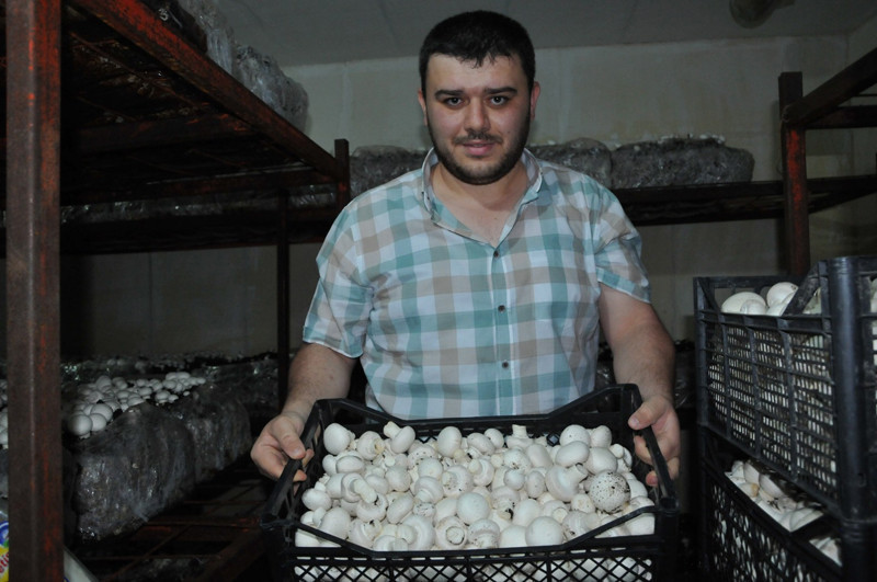 Memur olamadı ama şimdi 2 ev geçindiriyor - Resim: 3