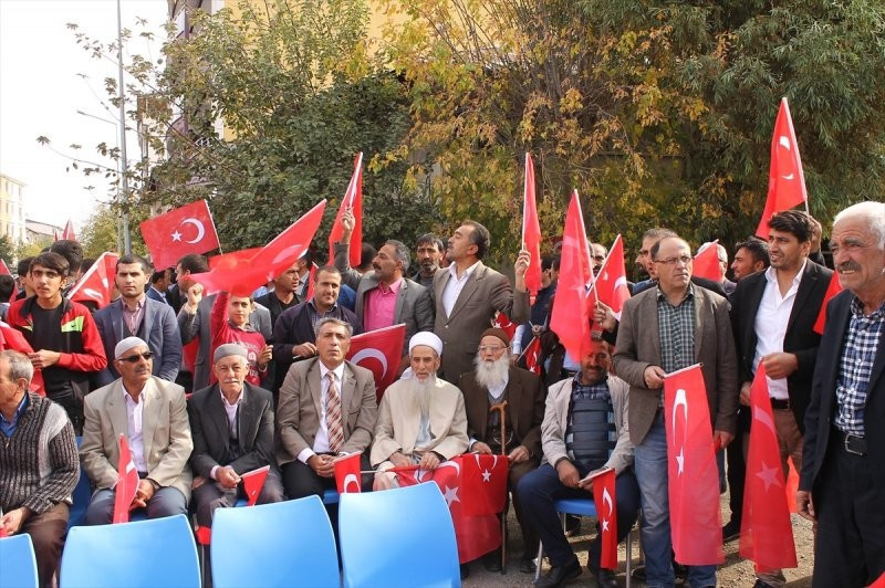 Bingöl'de binlerce kişi sokağa döküldü! - Resim: 3