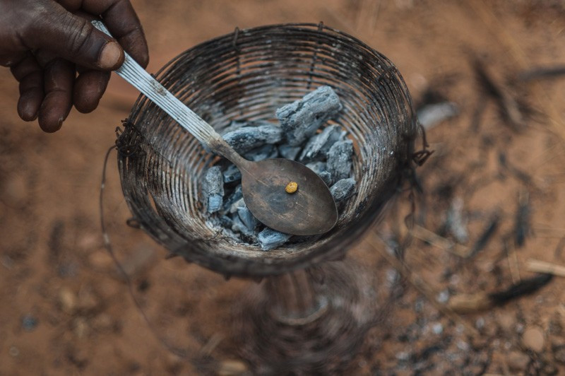 Bu köydeki kuyudan çil çil altın çıkıyor! - Resim: 3