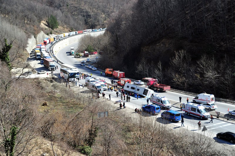 Bursa'daki kaza anı dehşet görüntüler geldi - Resim: 4