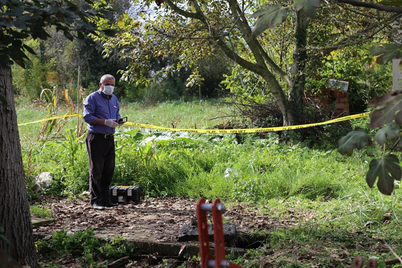 Bahçede korkunç manzara komşuları buldu - Resim: 3