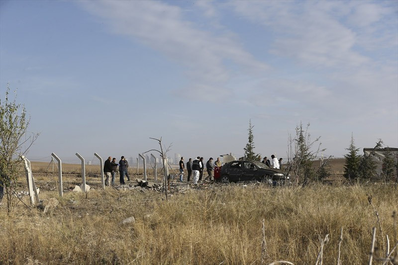 Ankara'da 2 canlı bomba kendini patlattı olay yerinden ilk görüntüler - Resim: 4