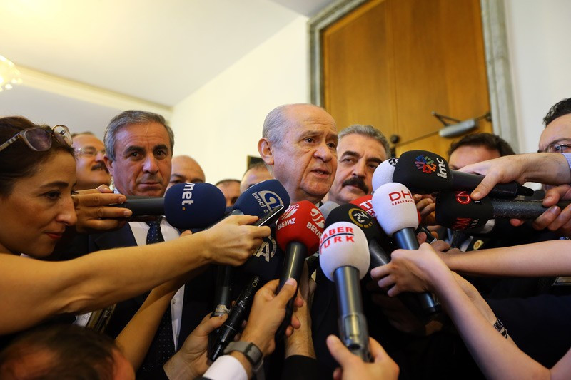 MHP grup toplantısında gözler üzerindeydi bakın nerede oturdu! - Resim: 1