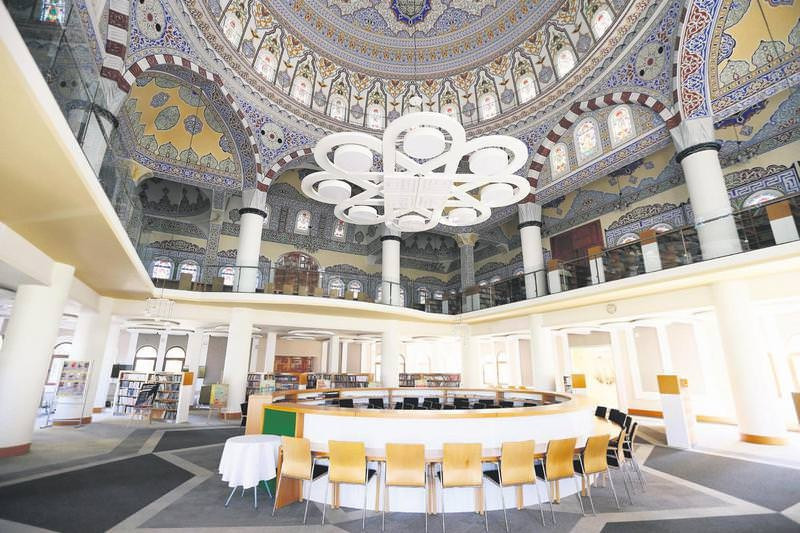 Gülen'in alçıdan elini öpüyorlarmış! - Resim: 3