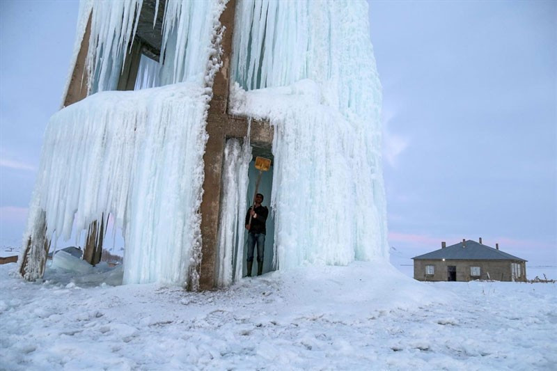 Su deposu bu kulesi oldu Van'dan muhteşem görüntüler - Resim: 1
