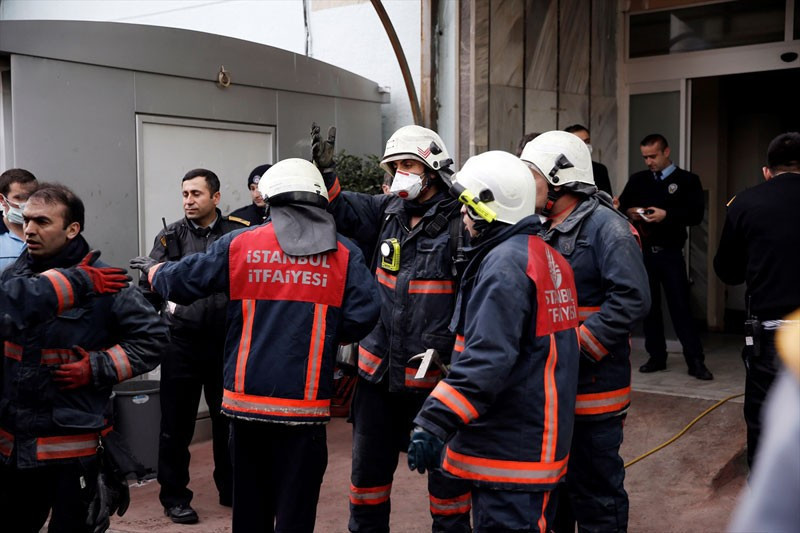 Şişli Eftal Hastanesi'nde yangın olay yerinden ilk görüntüler - Resim: 2