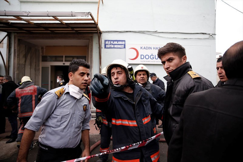 Şişli Eftal Hastanesi'nde yangın olay yerinden ilk görüntüler - Resim: 4