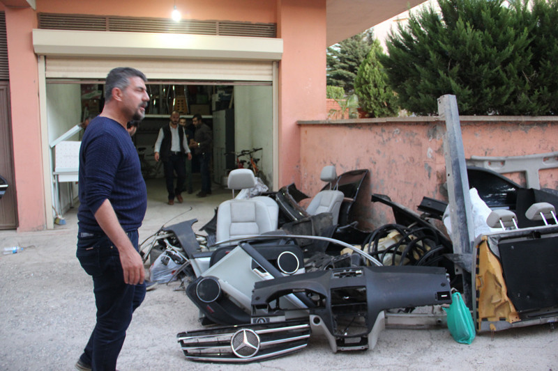 Servise gönderdiği lüks otomobili bu hale geldi! - Resim: 1