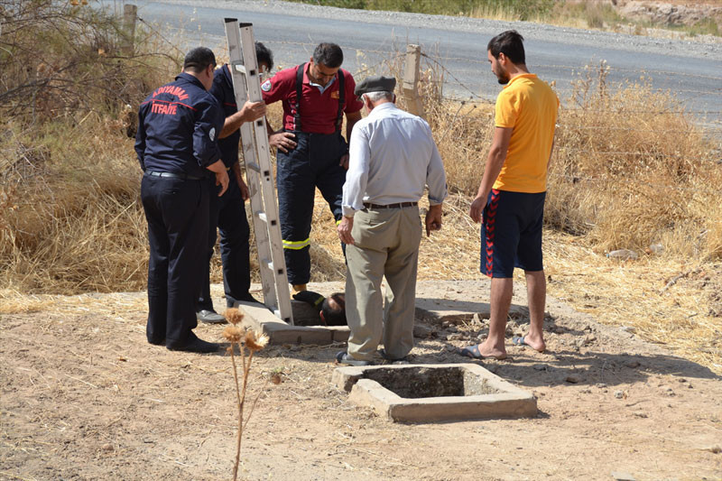 38'i birden can havliyle kuyuya atladı nedenine bakın - Resim: 1