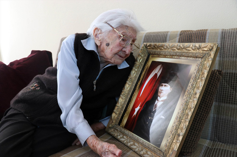 Emekli öğretmen o gün Atürk'ü göremeyince - Resim: 3