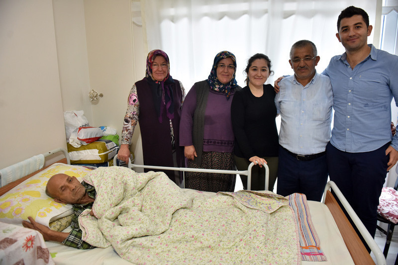 Yol çilesi bitince sevincini Bakan Elvan ile paylaştı - Resim: 3