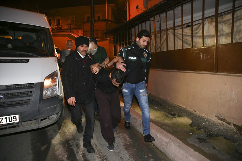 Şişli'de 40 adrese uyuşturucu baskını - Resim: 1