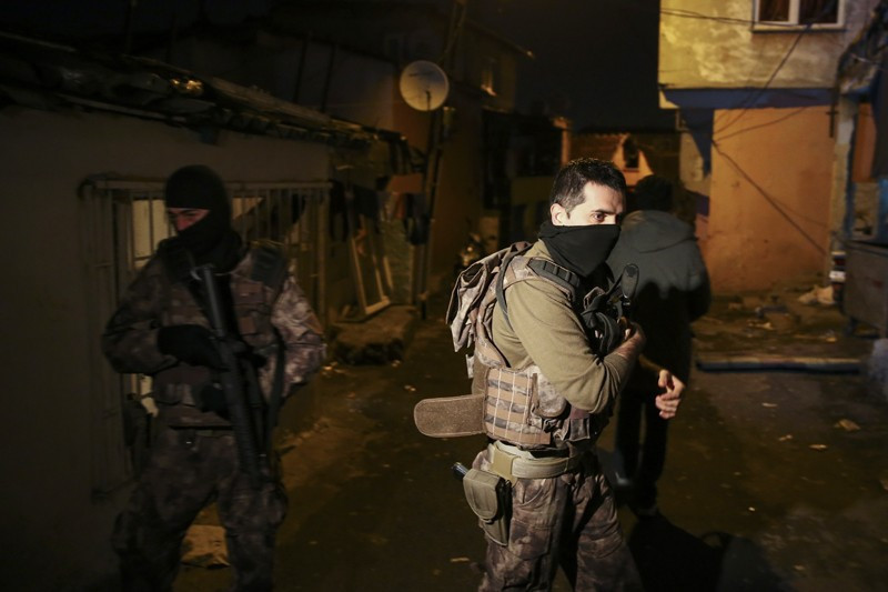 Şişli'de 40 adrese uyuşturucu baskını - Resim: 3