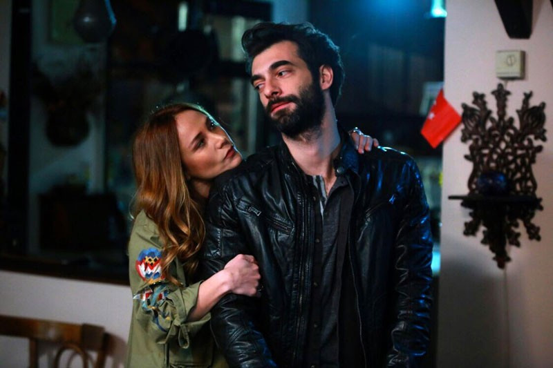 Beren Saat ve İlker Kaleli birlikte görüntülendi sürpriz! - Resim: 3