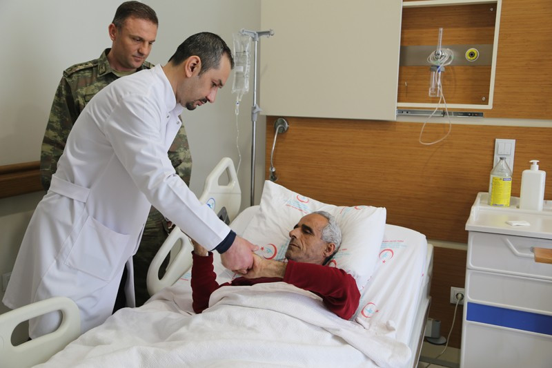 Hatay'da tedavisi süren Suriyeli pilotu sevindiren telefon - Resim: 3