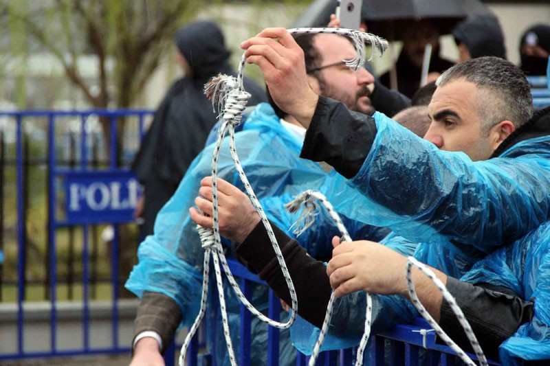 FETÖ zanlılarının ödünü kopartan idam ipi! - Resim: 2