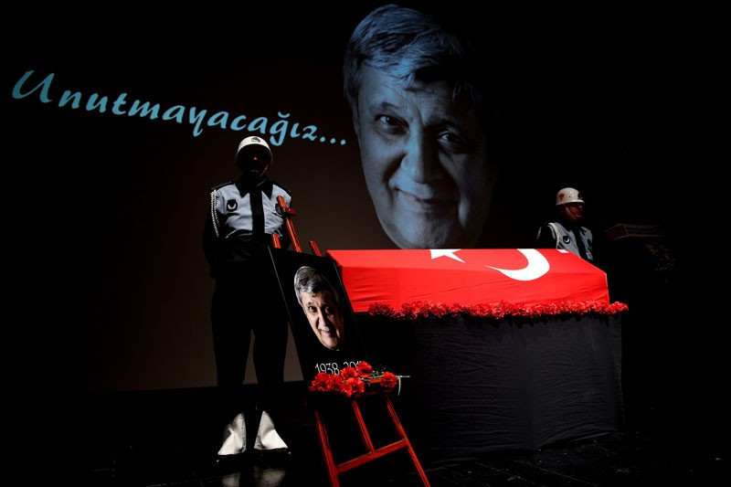 Halit Akçatepe'ye son veda! Cenazeden özel fotoğraflar - Resim: 1