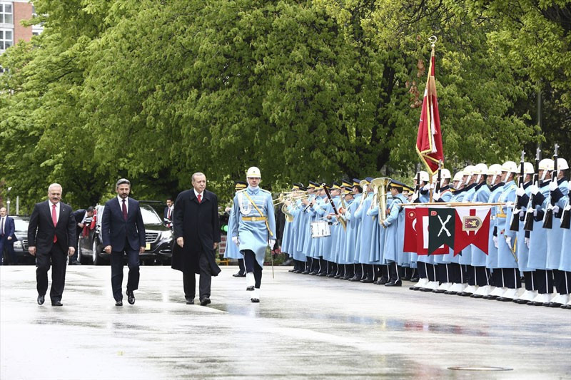 Recep Tayyip Erdoğan mecliste özel törenle karşılandı - Resim: 3