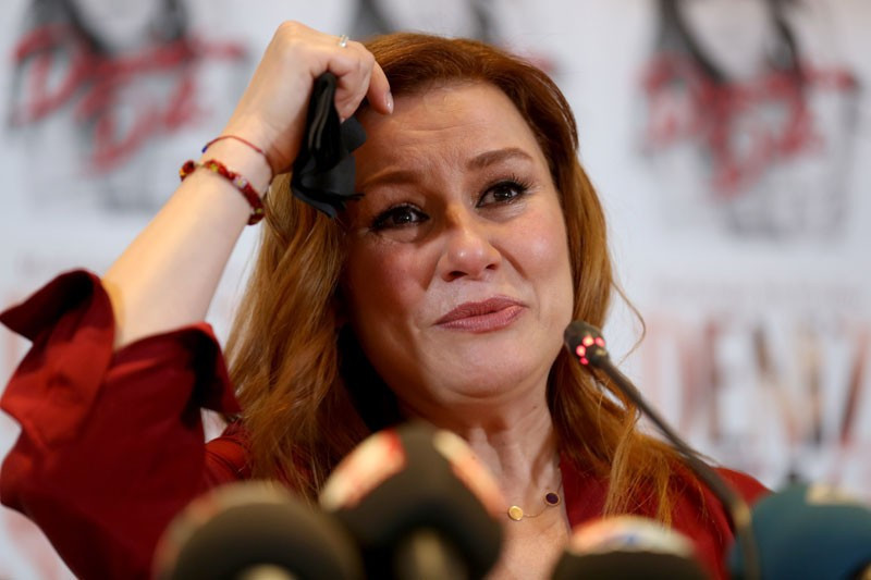 Deniz Seki gülerek başladı ağlayarak gitti şarkıyla bitirdi - Resim: 1