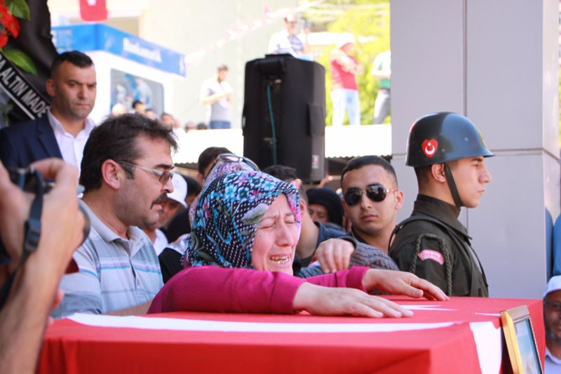 Seninle gurur duyuyorum, hainleri sevindiremeyeceğiz! - Resim: 4