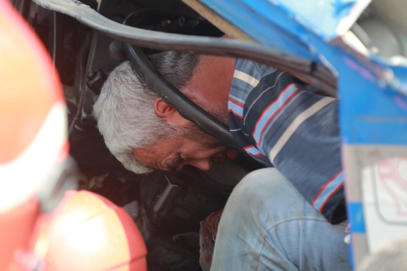 Korkunç kazada şoförün sorusu şaşkına çevirdi - Resim: 1