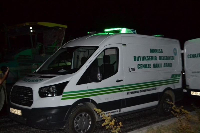 Manisa'da korkunç kaza! Yanarak öldüler - Resim: 2