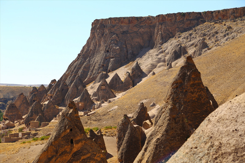  Aksaray'daki peri bacalarına her geçen gün ilgi artıyor - Resim: 1