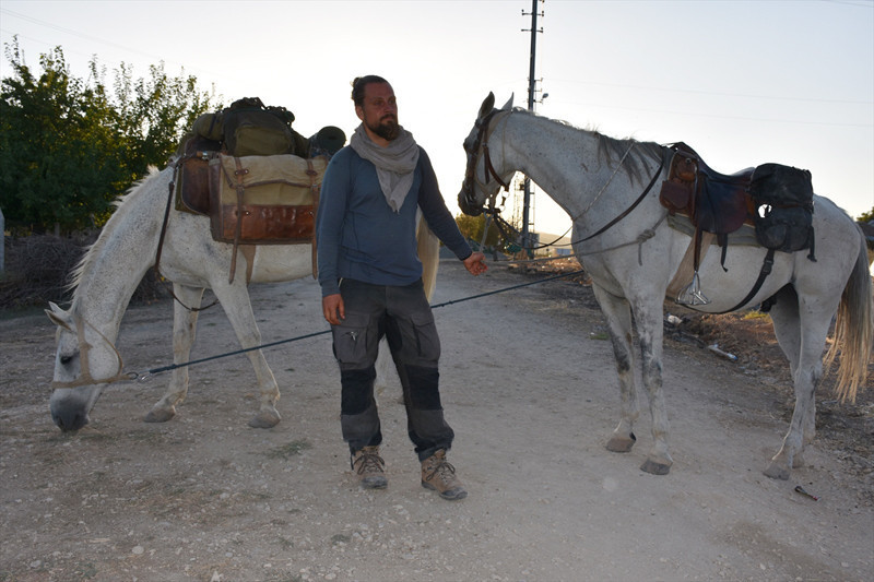 Polonya'dan Kudüs'e gitmek için 9 aydır at sırtında - Resim: 3
